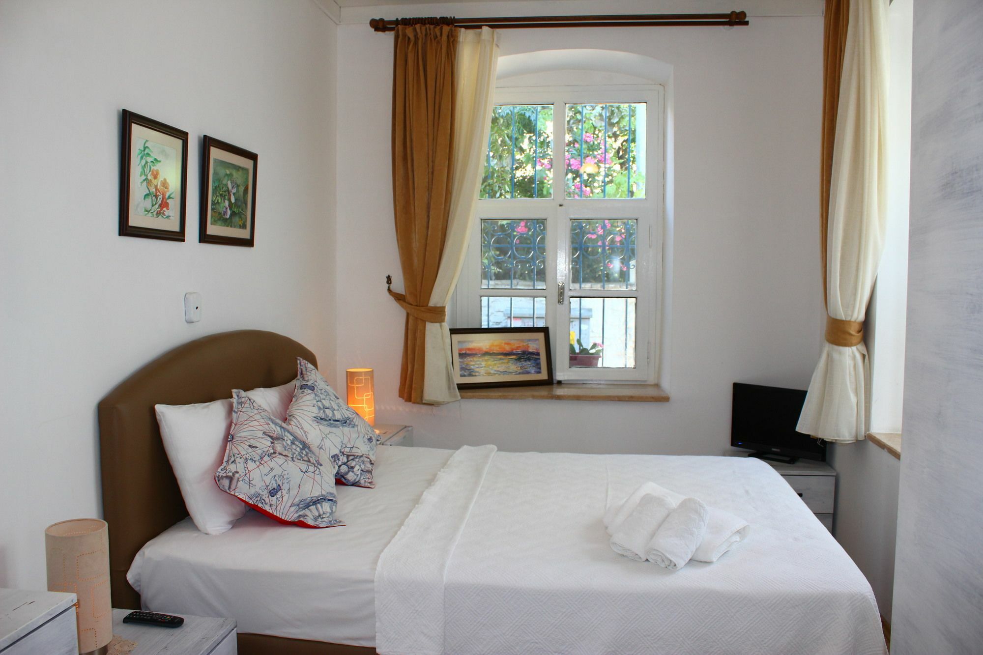 Akarsu Kalyopi Hotel Bozcaada Exteriör bild